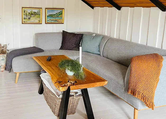 Simple Close To Limfjorden 펜션 Åbybro