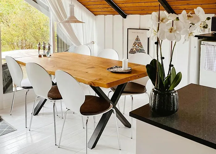 Simple Close To Limfjorden 펜션 *